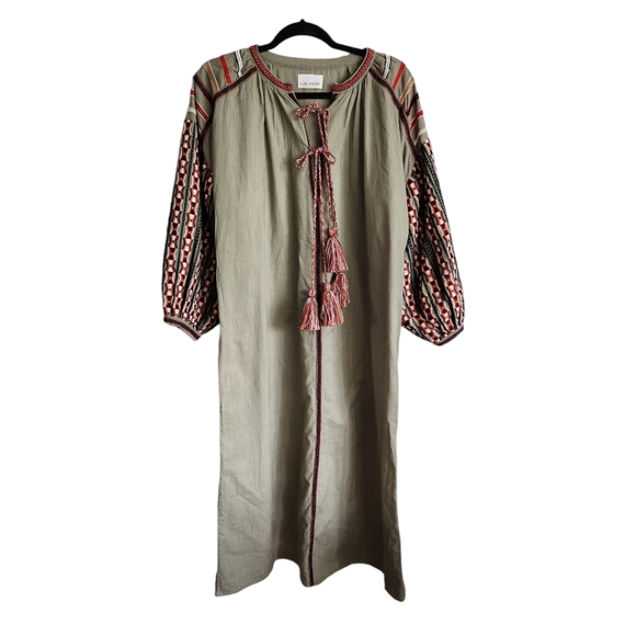 V De Vinster Embroidered Ballon Sleeve Dress - Picture 2 of 16